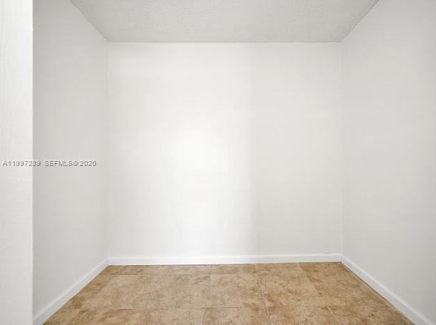 CARLYLE PLAZA CONDO - Residential