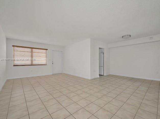 CARLYLE PLAZA CONDO - Residential