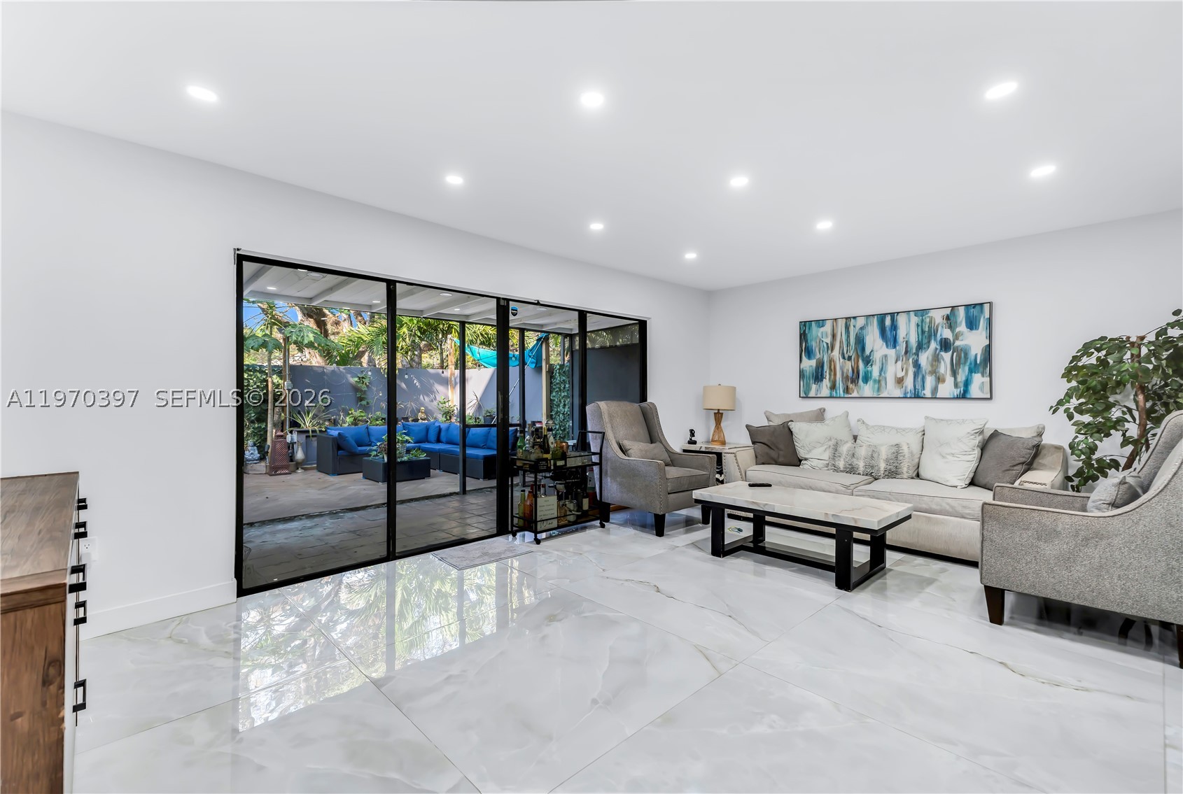 HOLLYWOOD GARDENS CONDOMI - Residential