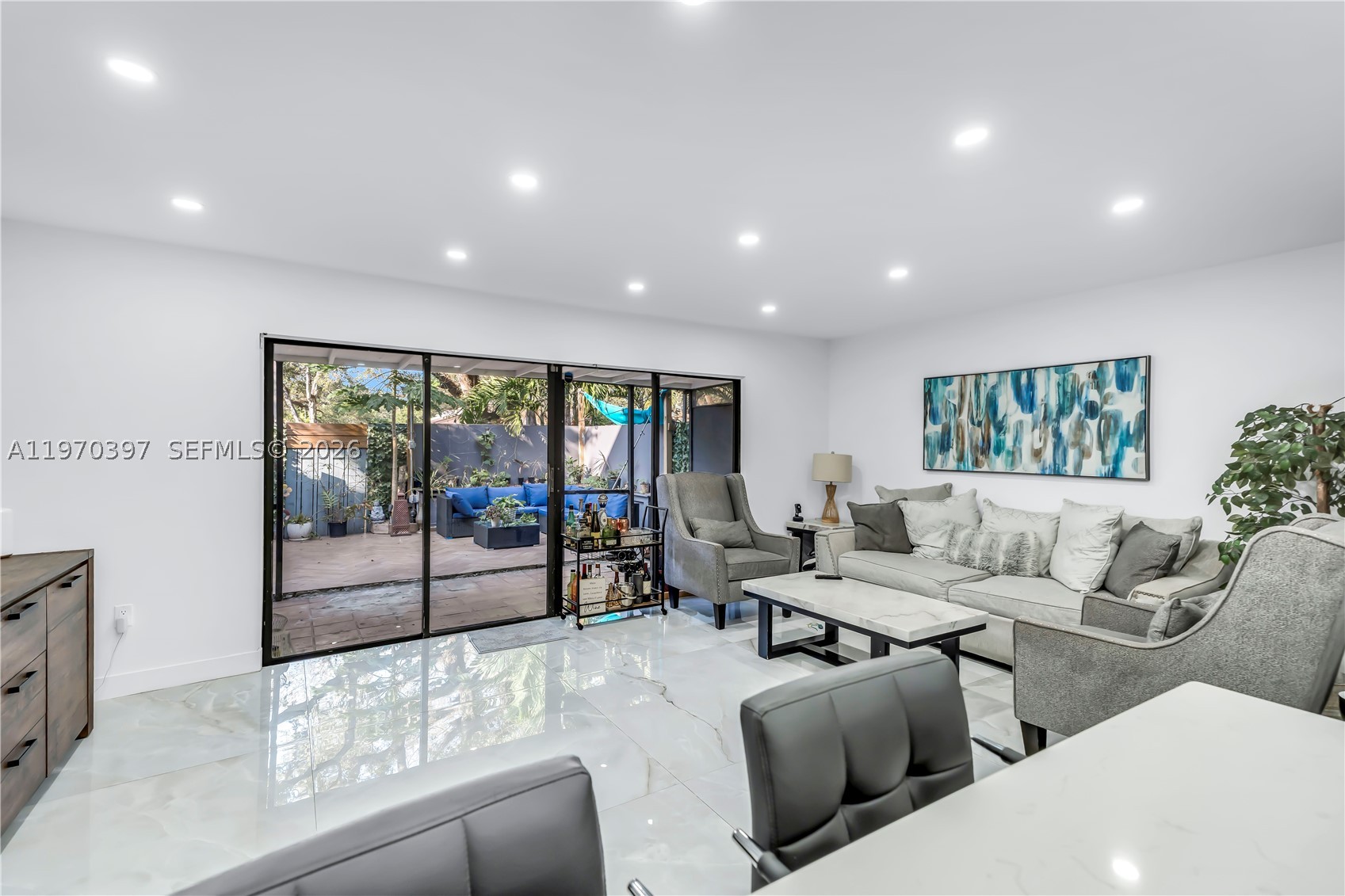 HOLLYWOOD GARDENS CONDOMI - Residential