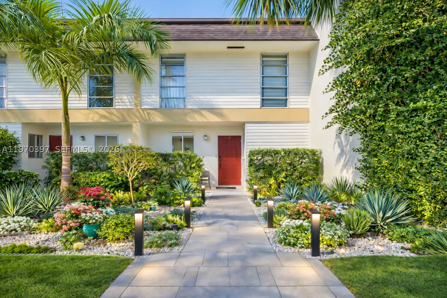 HOLLYWOOD GARDENS CONDOMI - Residential