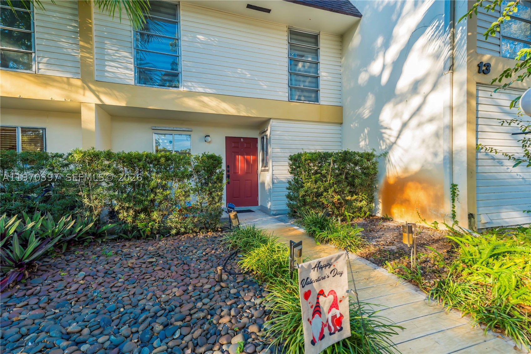 HOLLYWOOD GARDENS CONDOMI - Residential