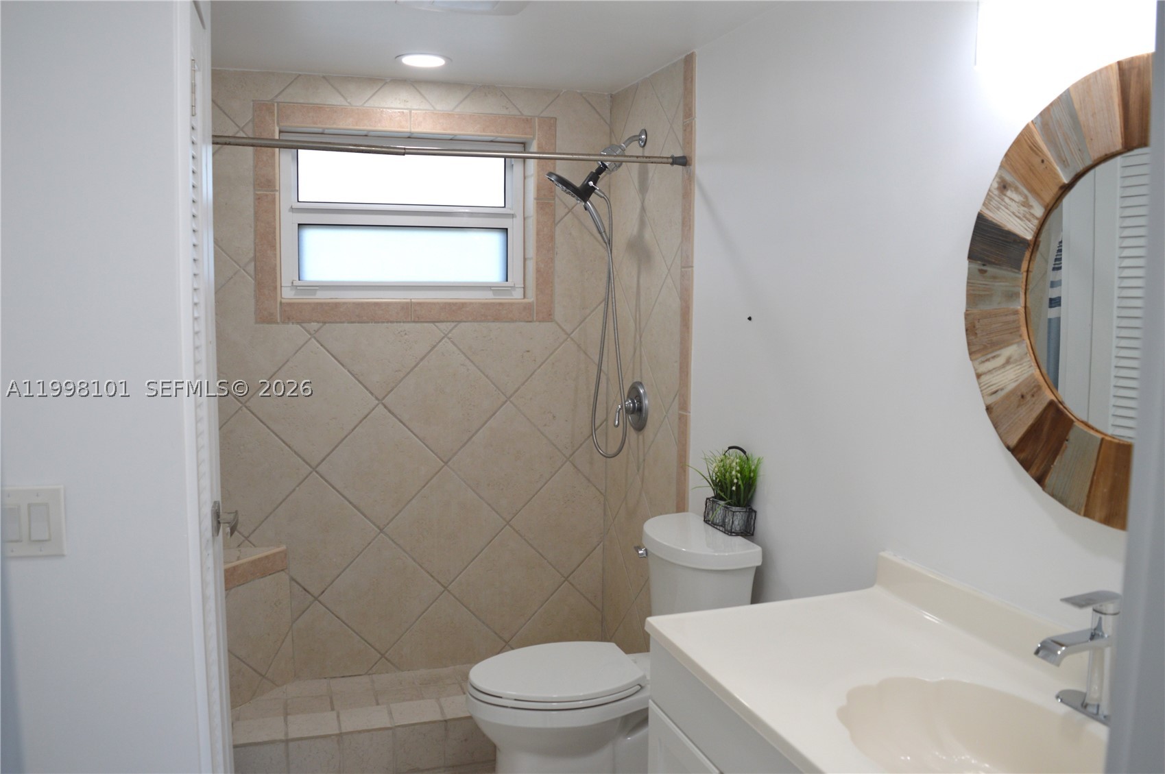 PENNSYLVANIA CONDOMINIUM - Residential