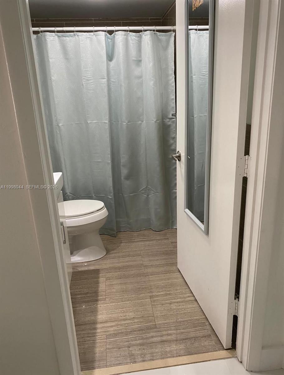 KEYS GATE CONDO NO THREE - Residential