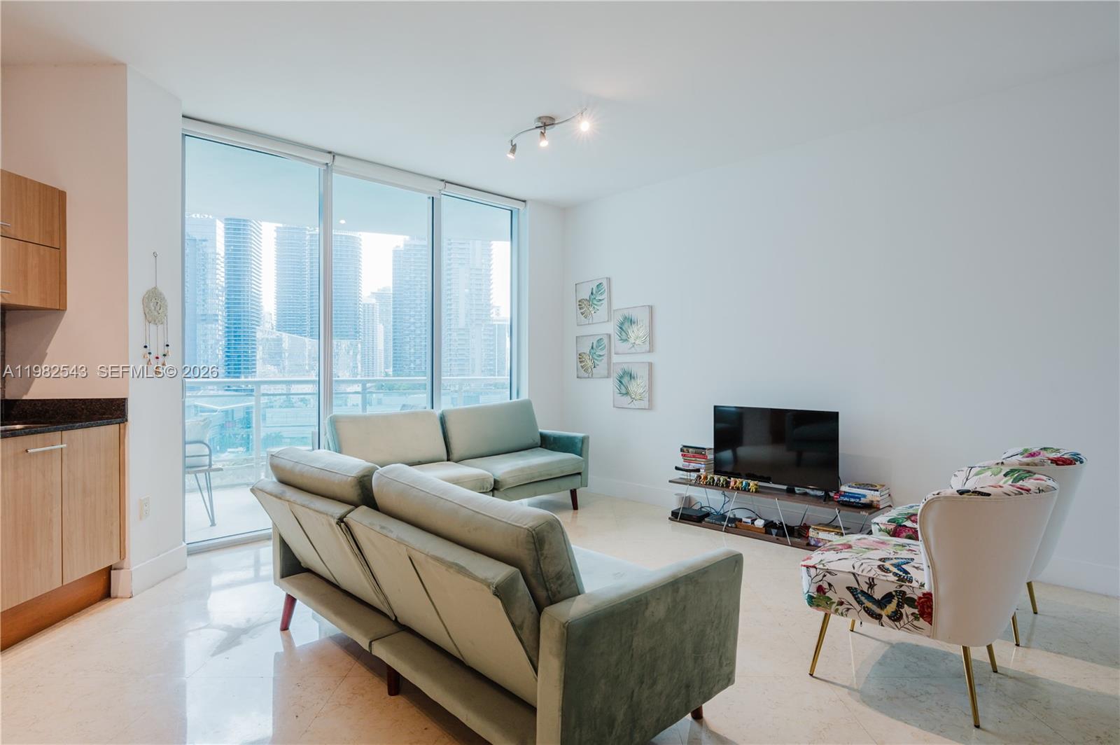 WIND CONDO - Residential