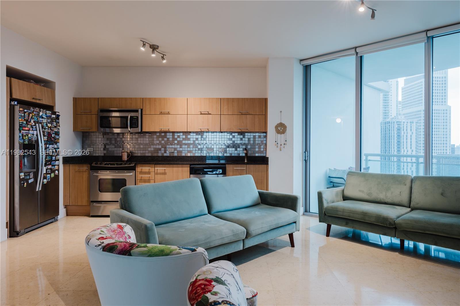 WIND CONDO - Residential