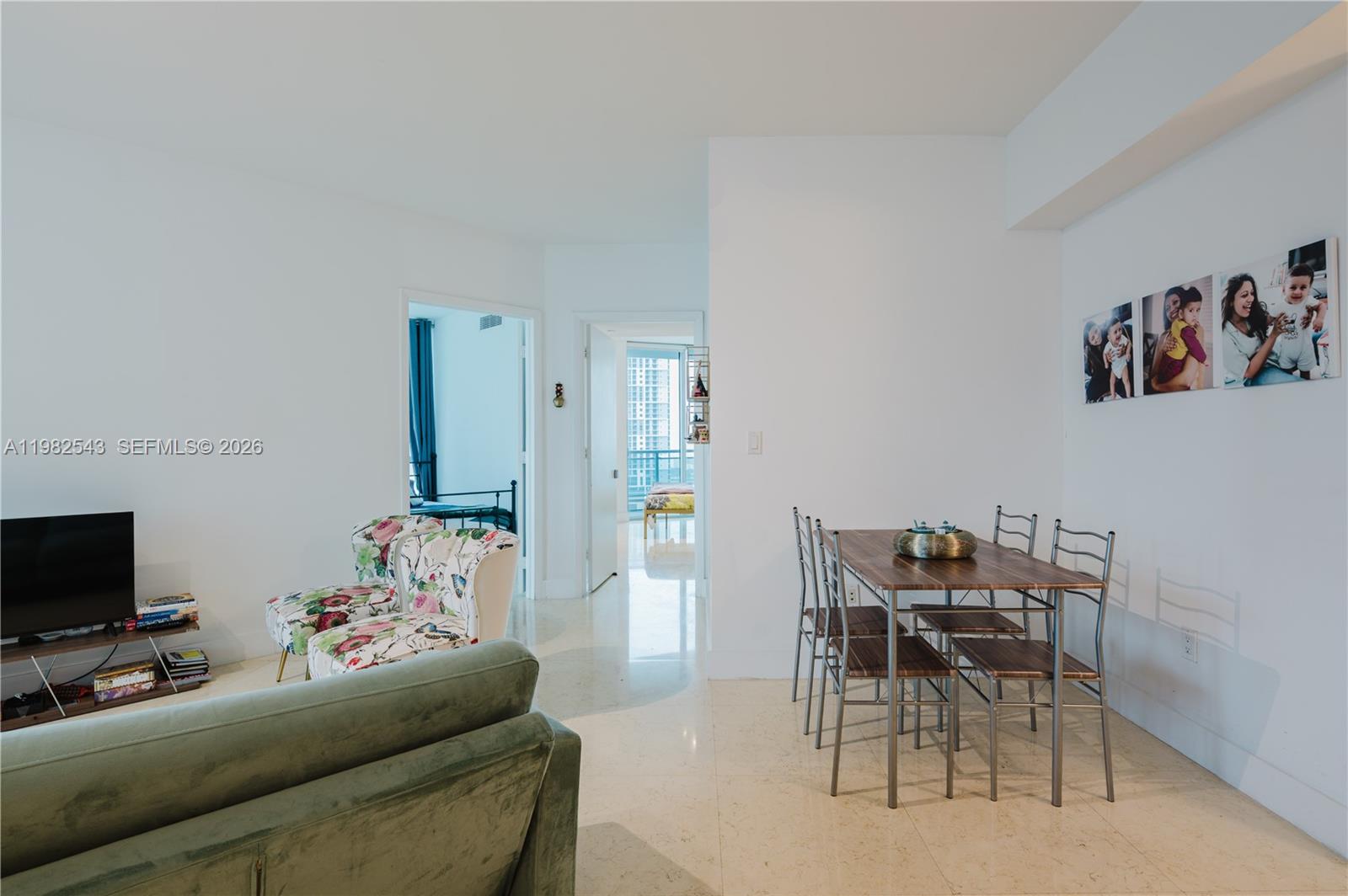 WIND CONDO - Residential