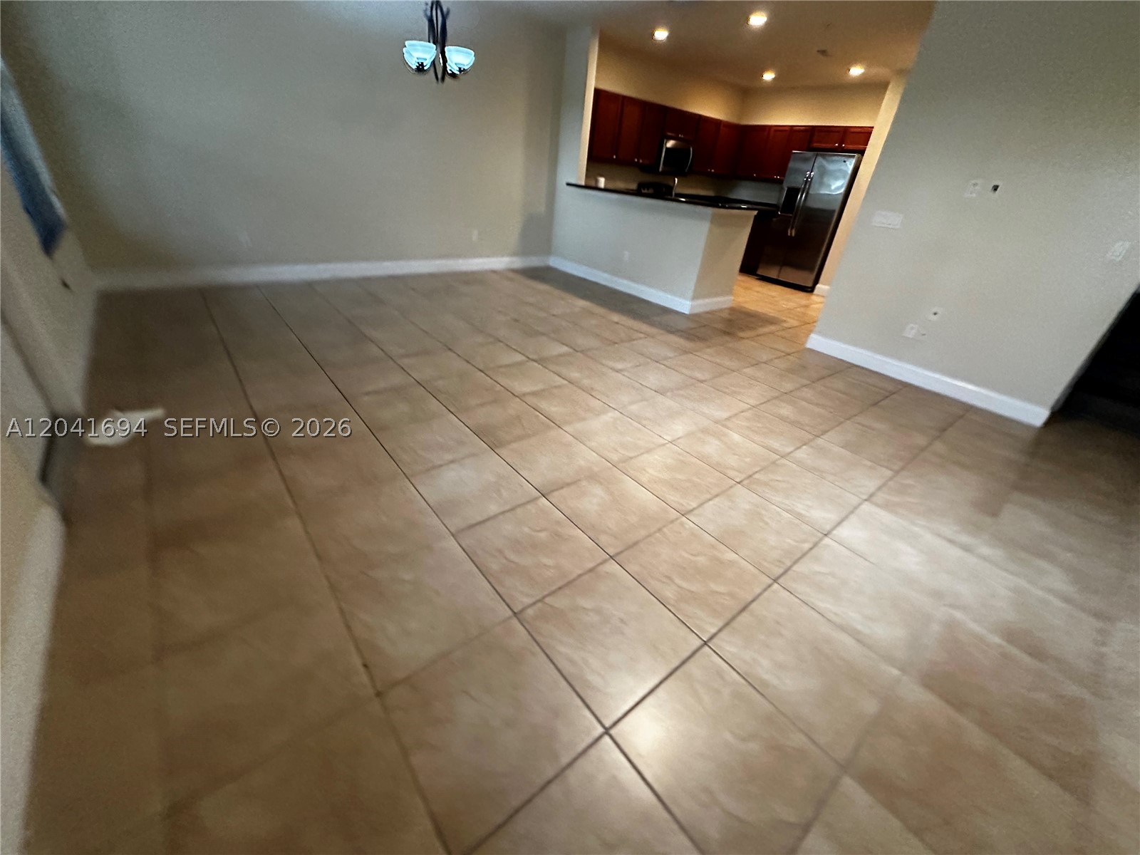 PALOMA LAKES - Residential Lease