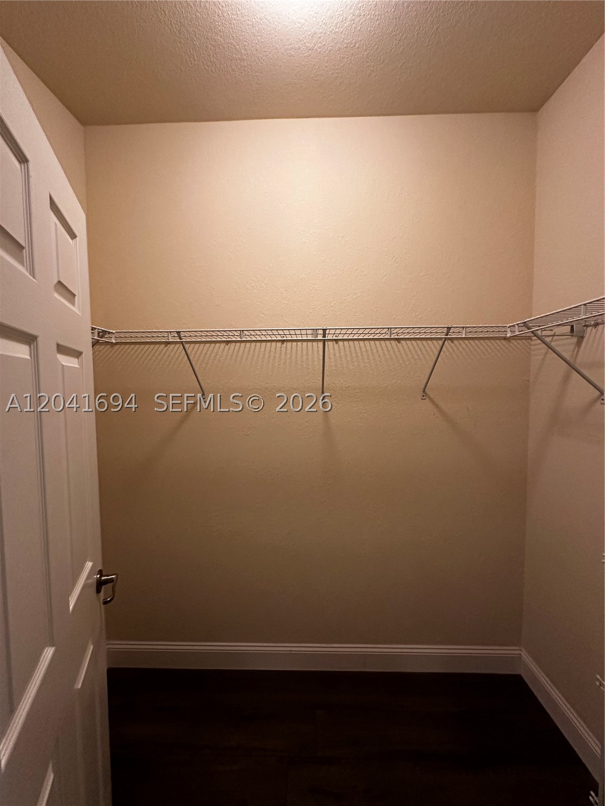 PALOMA LAKES - Residential Lease