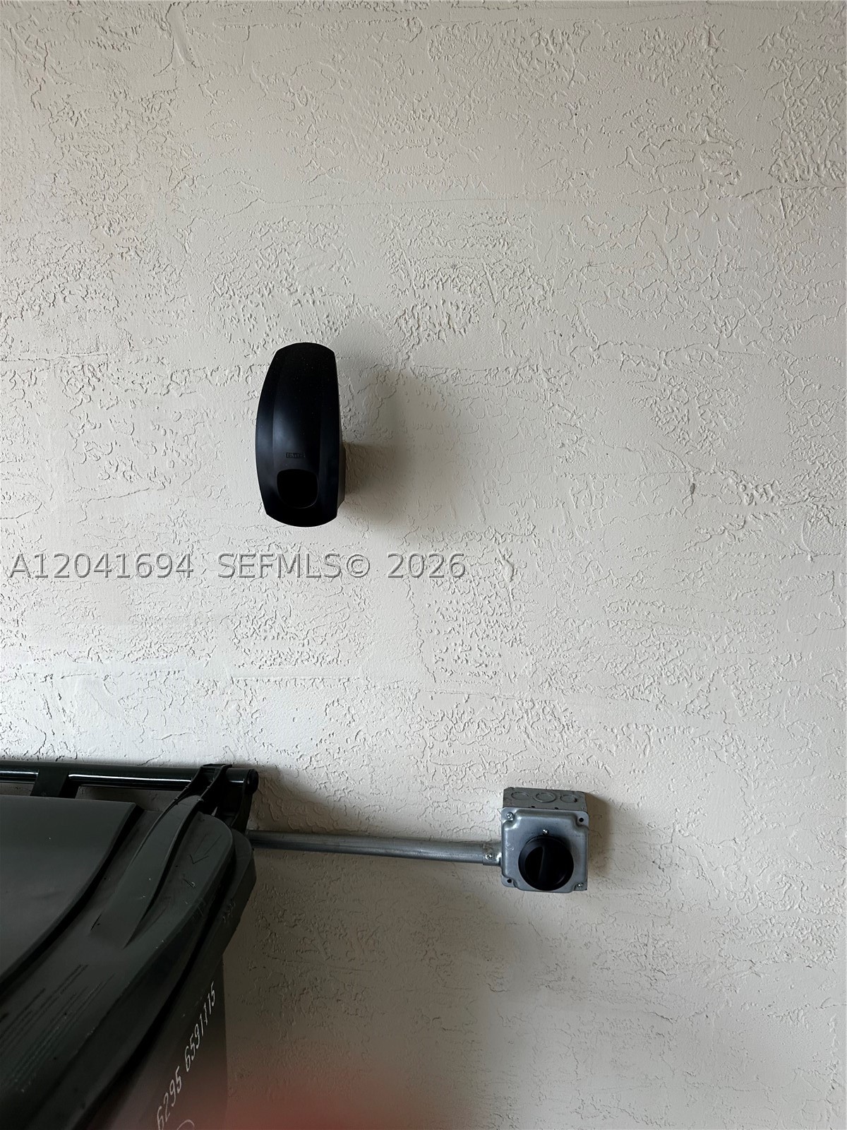 PALOMA LAKES - Residential Lease