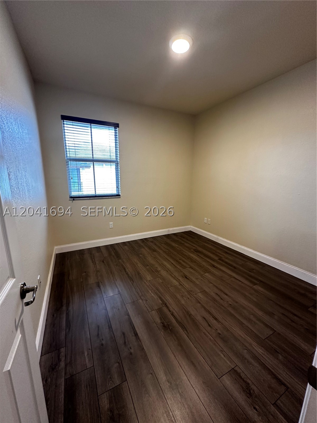 PALOMA LAKES - Residential Lease