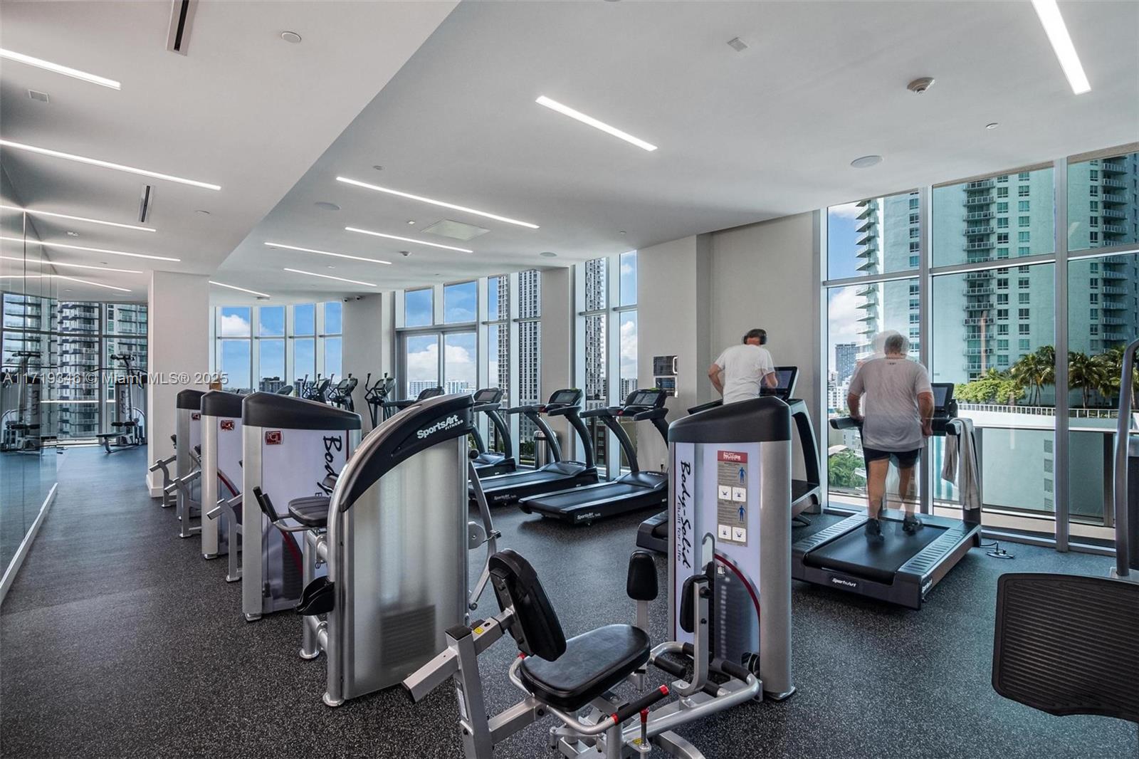 ARIA ON THE BAY CONDO - Residential