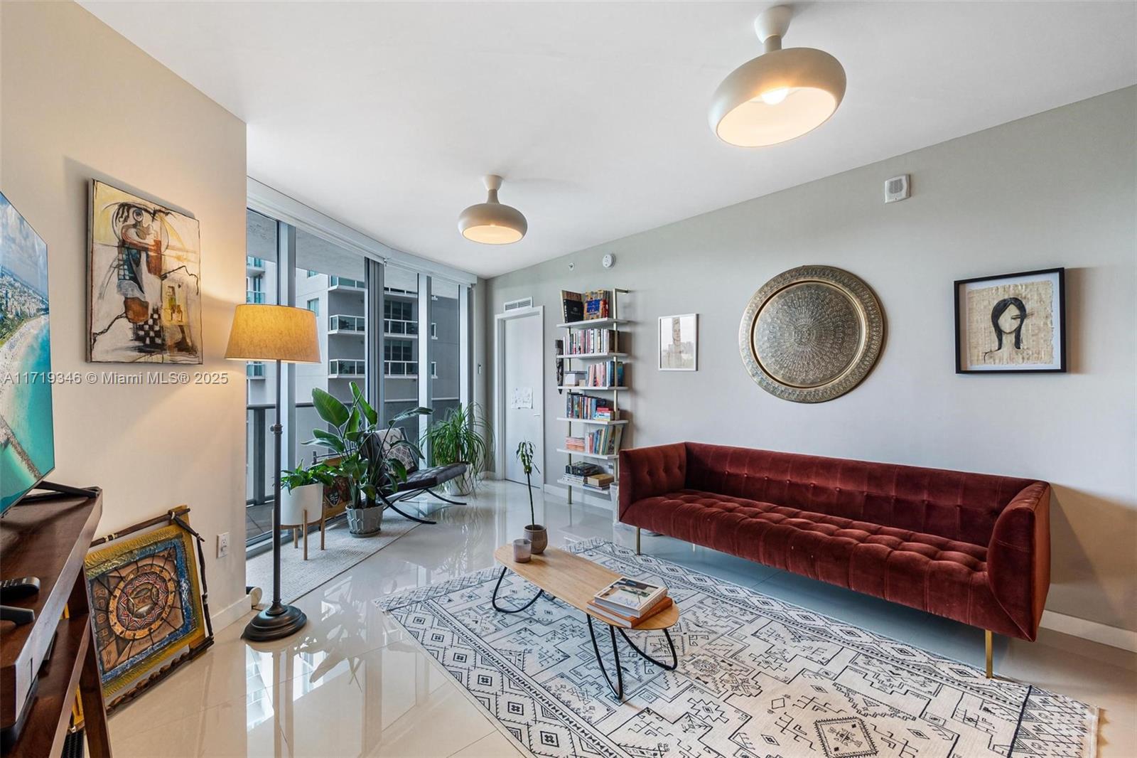 ARIA ON THE BAY CONDO - Residential