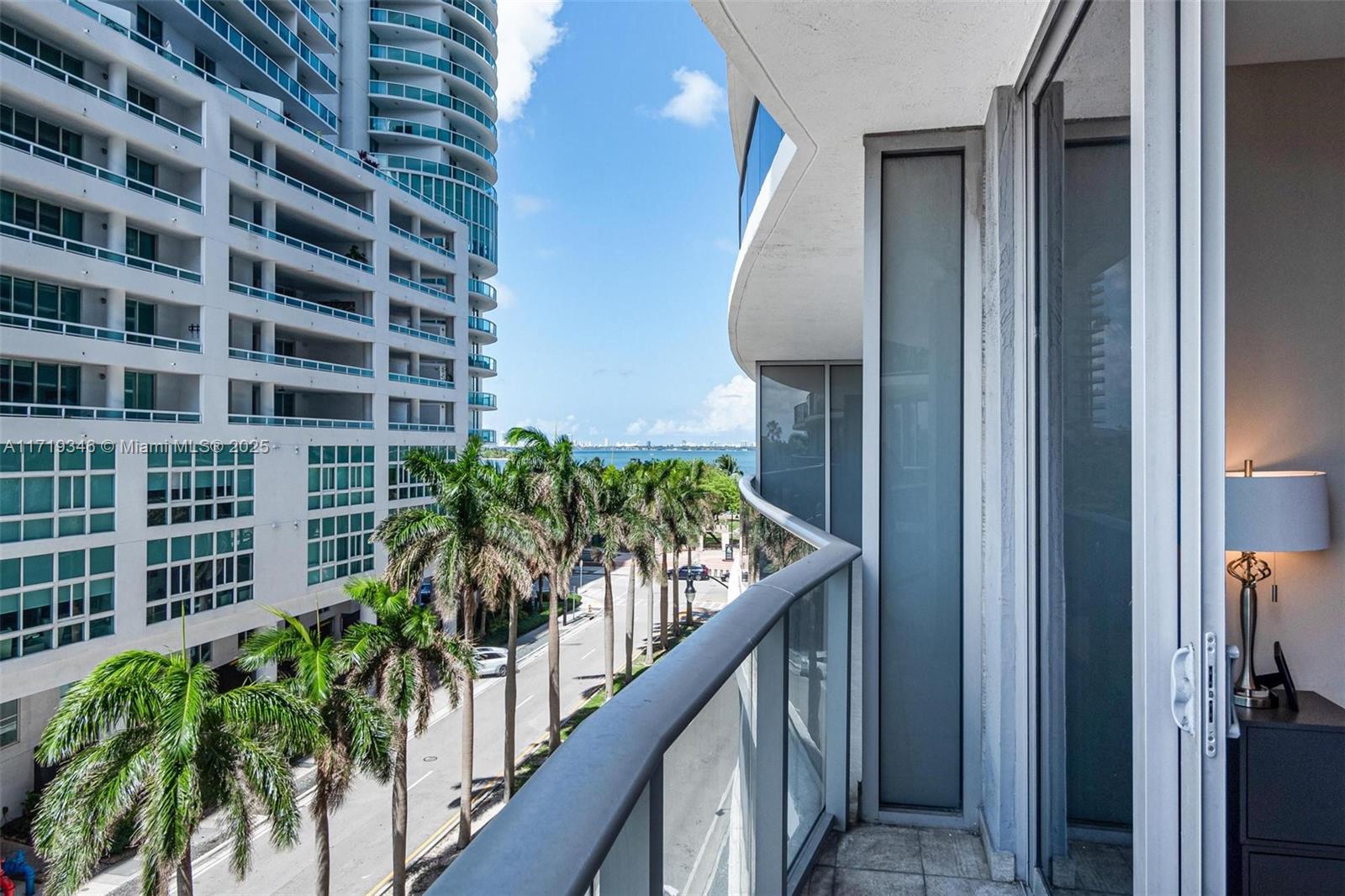 ARIA ON THE BAY CONDO - Residential