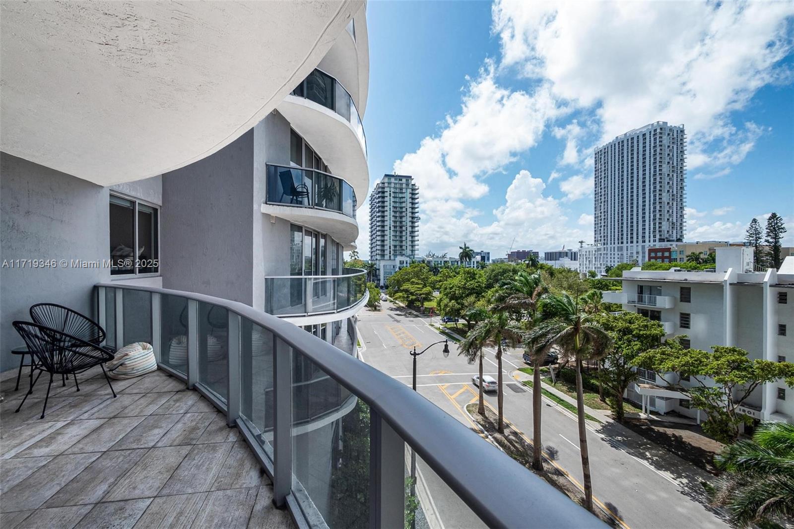 ARIA ON THE BAY CONDO - Residential