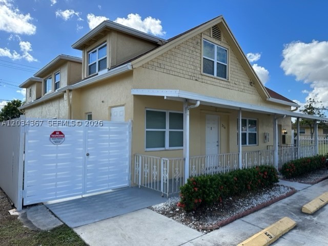 HIALEAH 4TH ADDN - Residential Lease