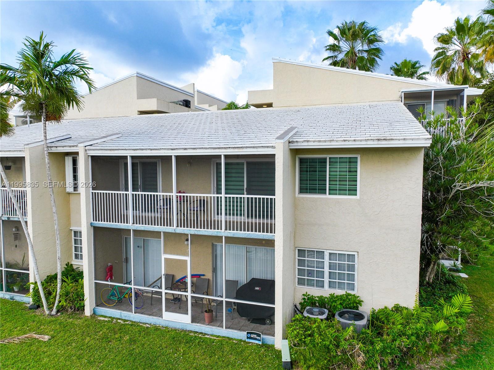 COVE CONDO PHASE I - Residential