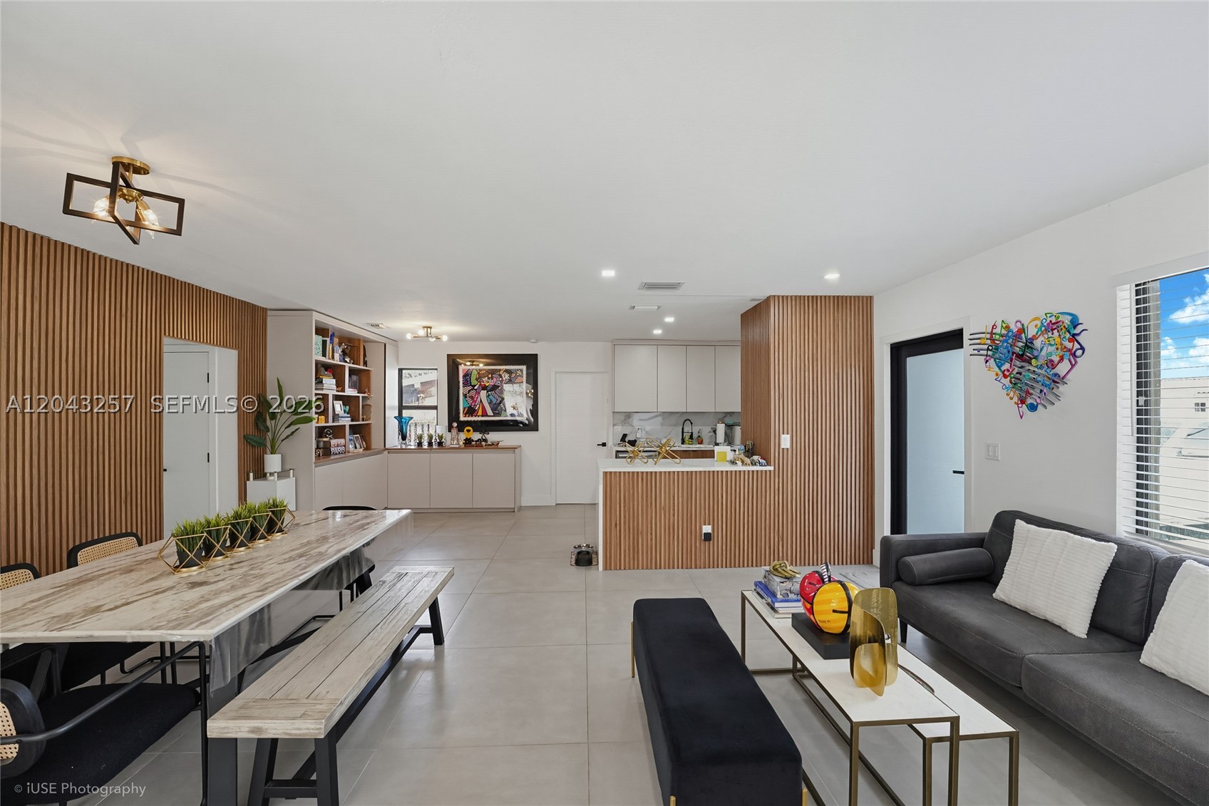 A REPLAT OF A PORTION OF - Residential