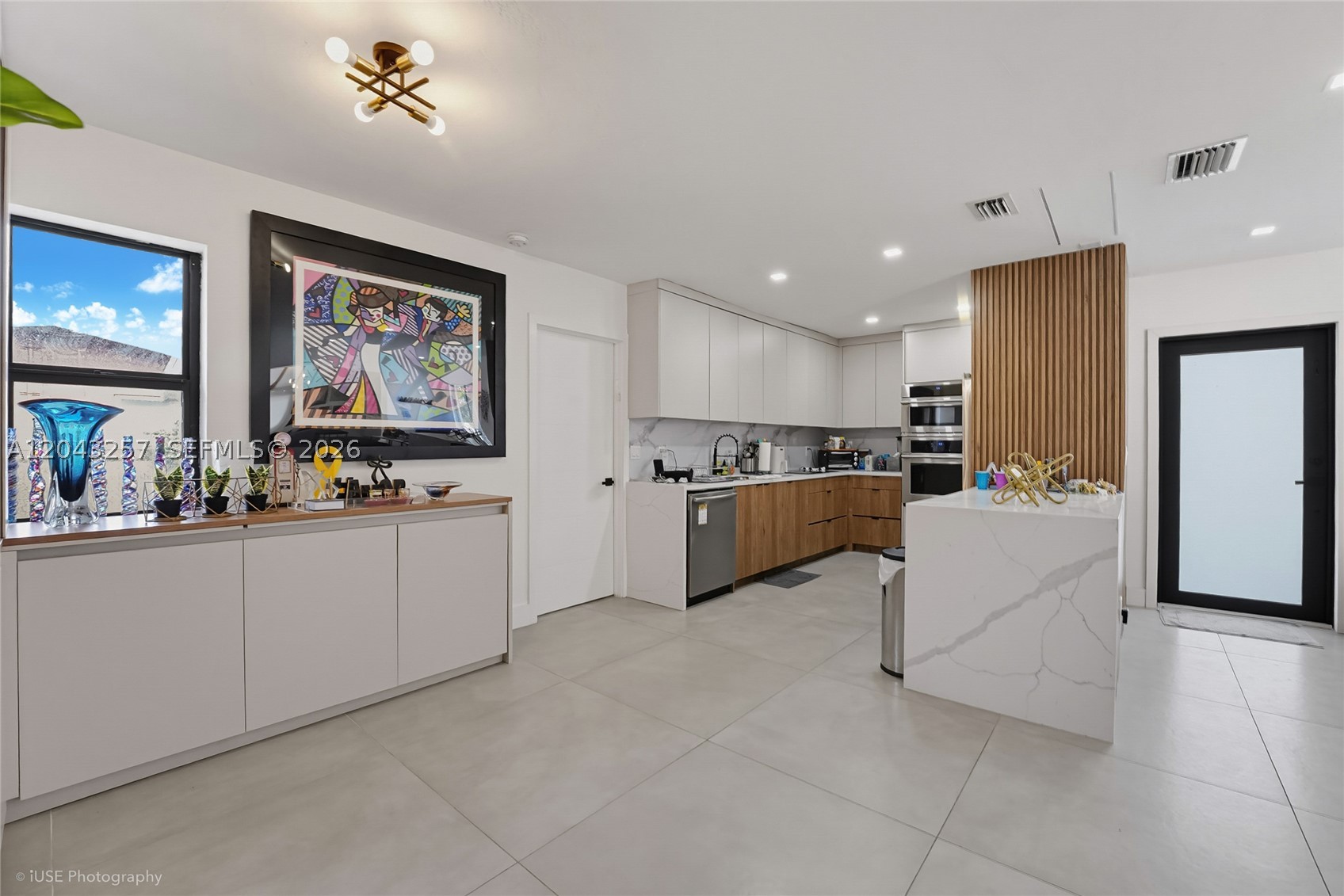 A REPLAT OF A PORTION OF - Residential