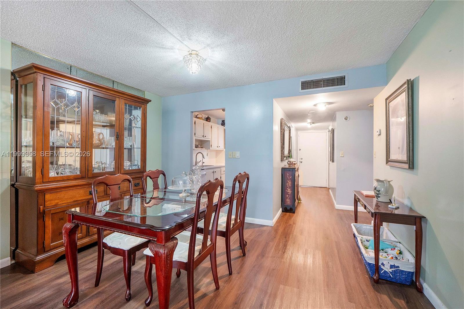 CYPRESS CHASE CONDO NO 4 - Residential