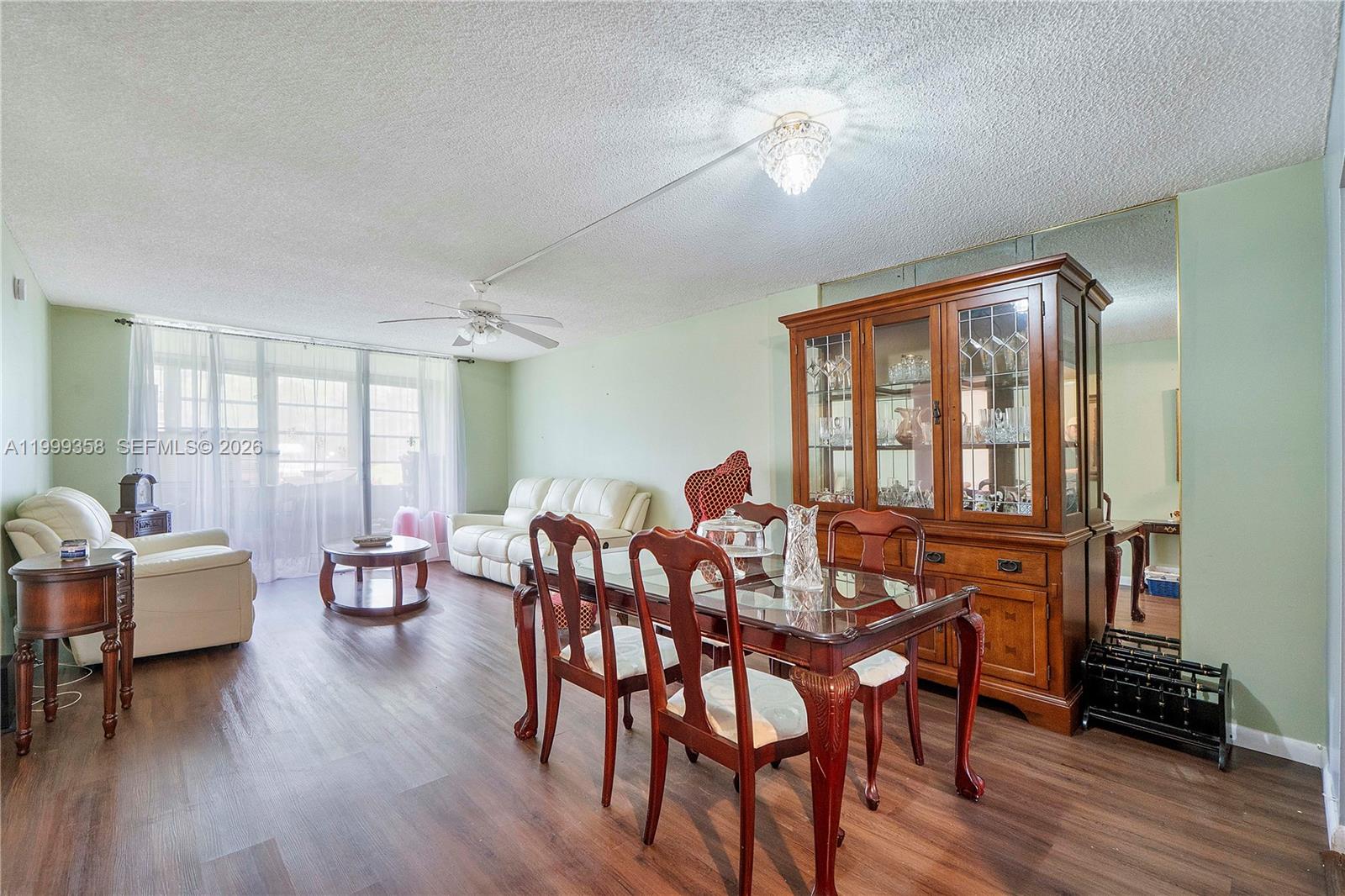 CYPRESS CHASE CONDO NO 4 - Residential
