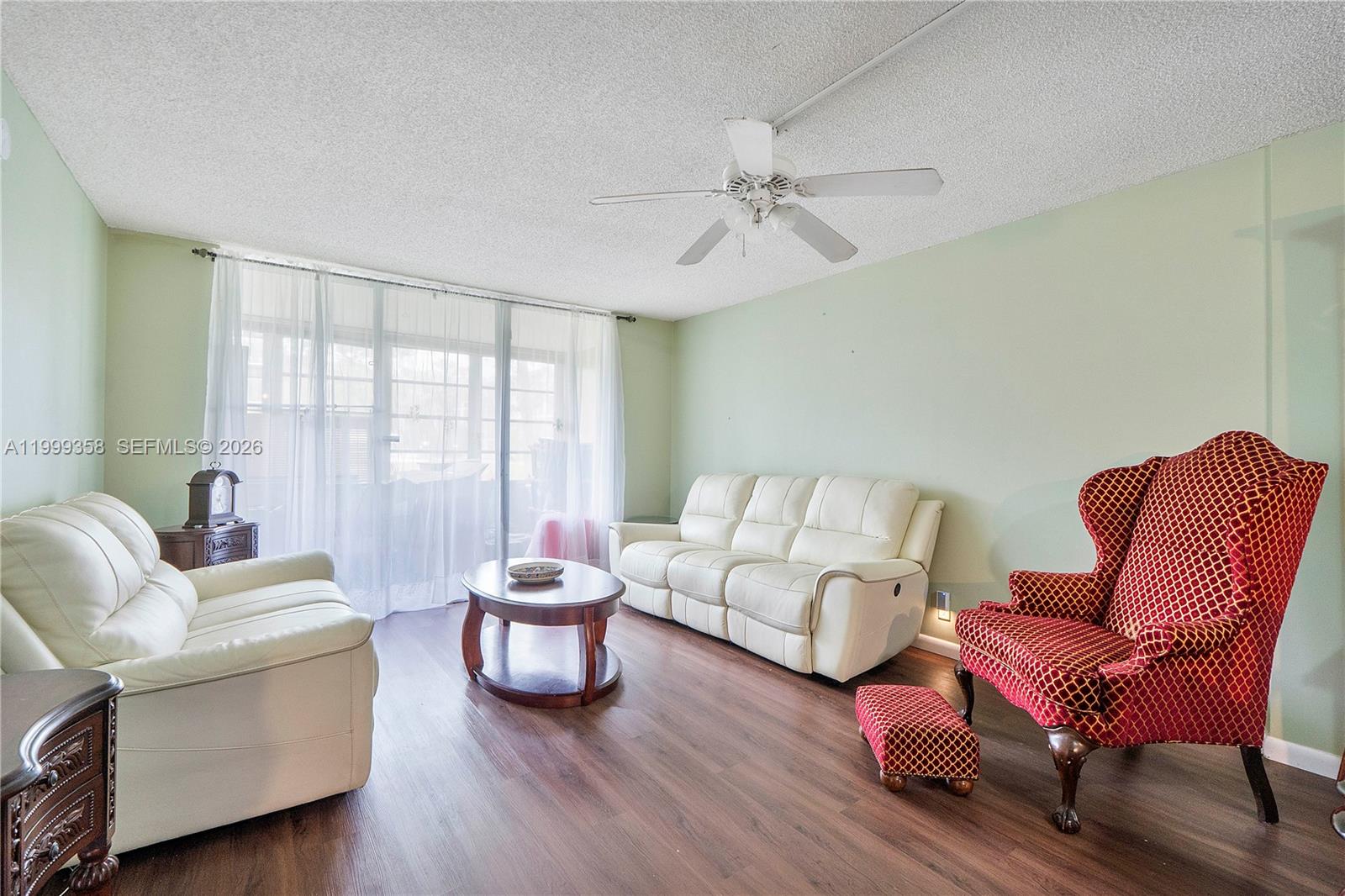 CYPRESS CHASE CONDO NO 4 - Residential