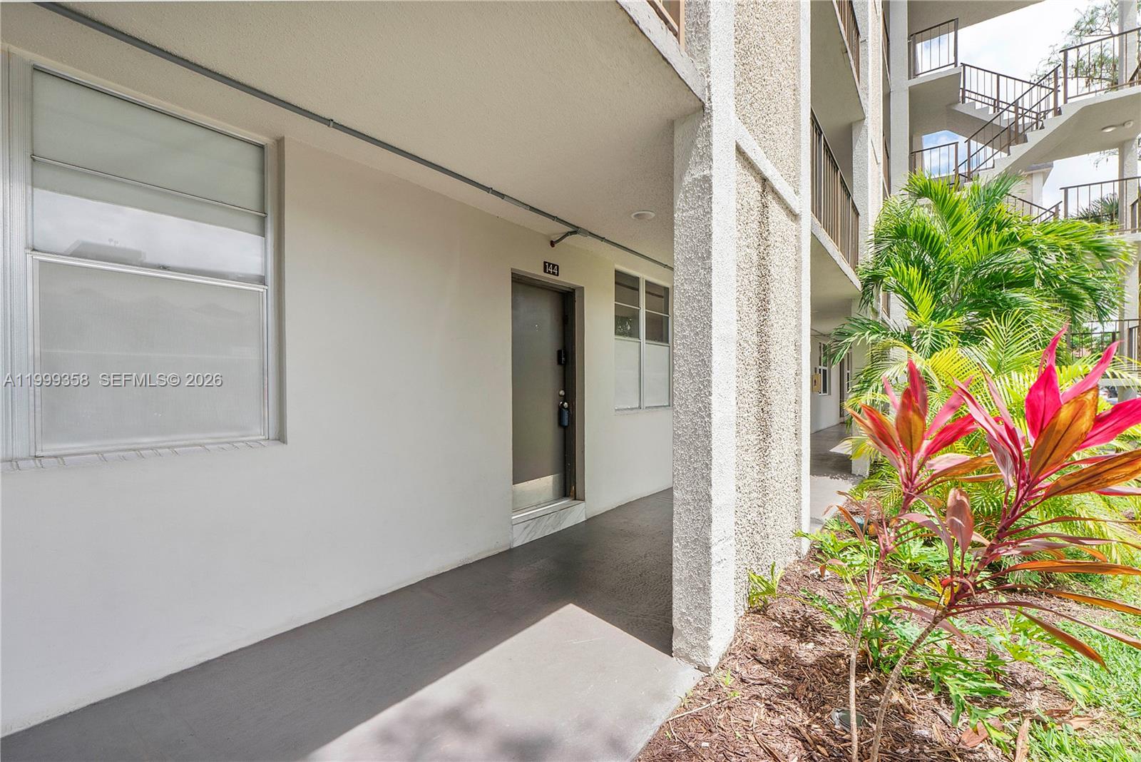 CYPRESS CHASE CONDO NO 4 - Residential