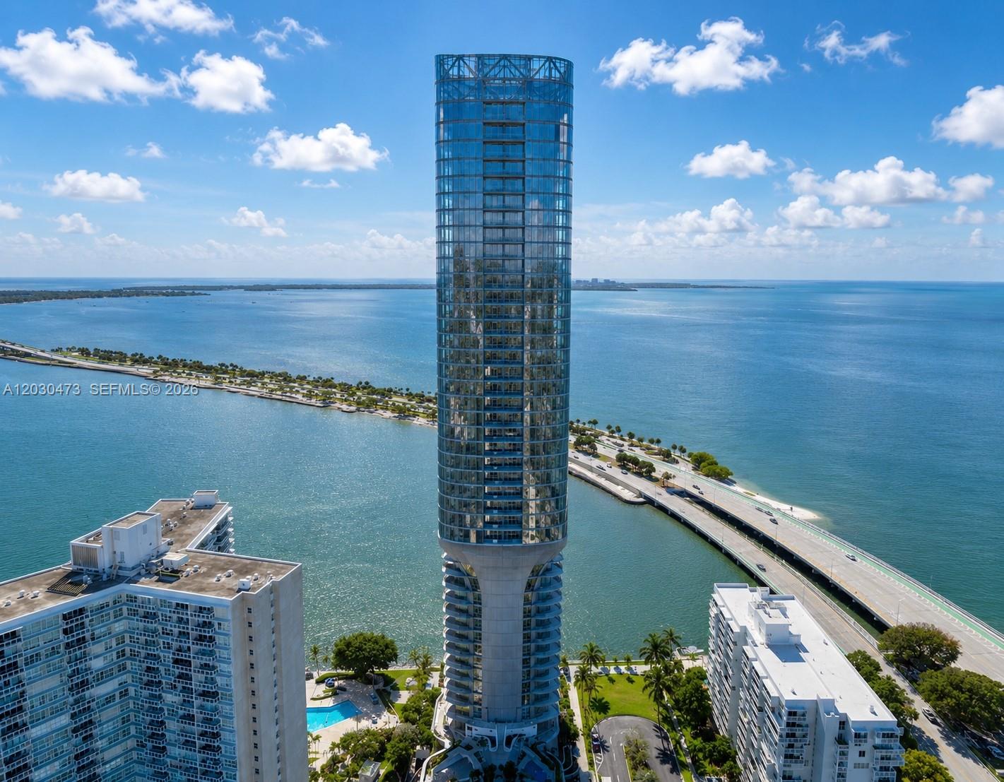 Una Residences - Residential