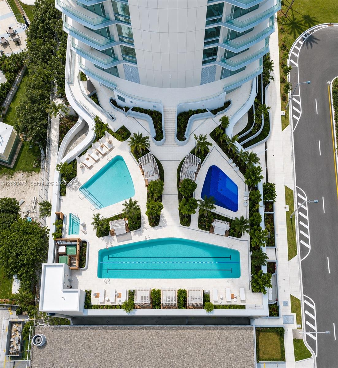 Una Residences - Residential