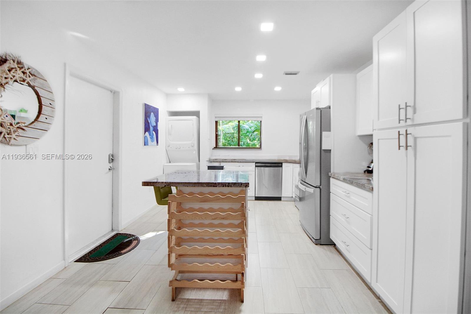 SNUG HARBOR - Residential