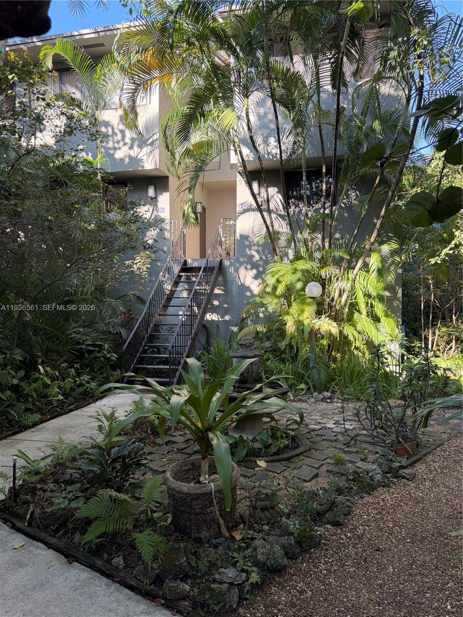 SNUG HARBOR - Residential