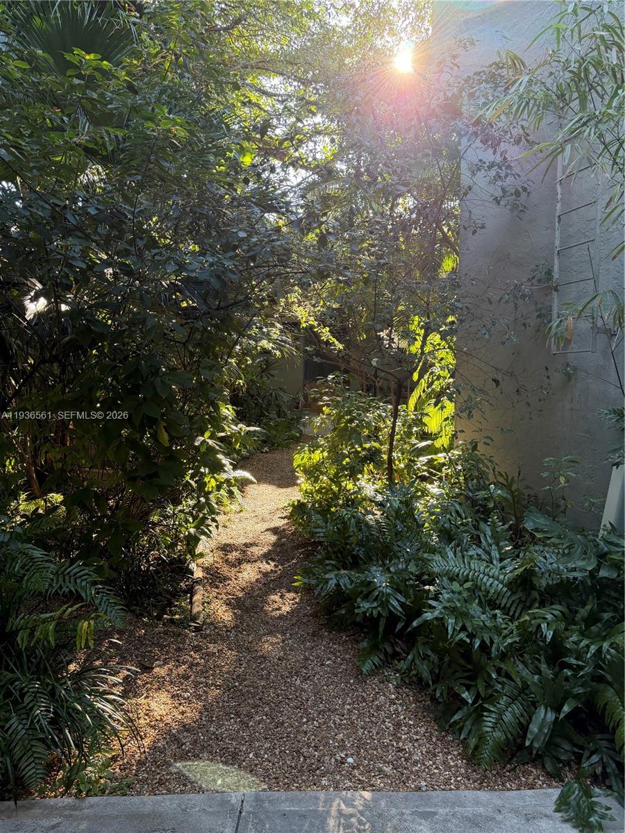 SNUG HARBOR - Residential