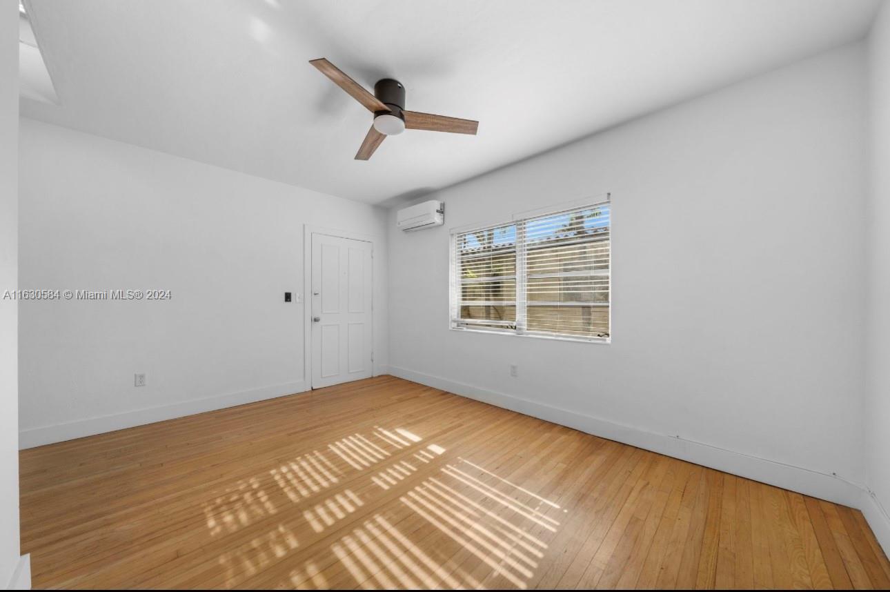 LINCOLN ROAD VILLAS SOUTH - Residential Lease