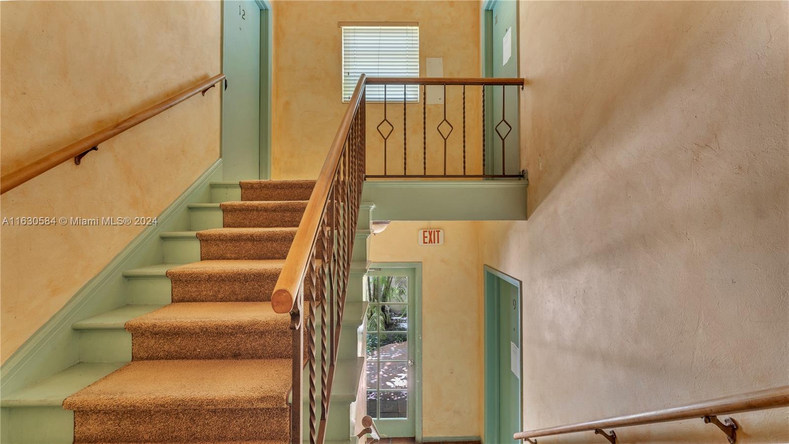 LINCOLN ROAD VILLAS SOUTH - Residential Lease
