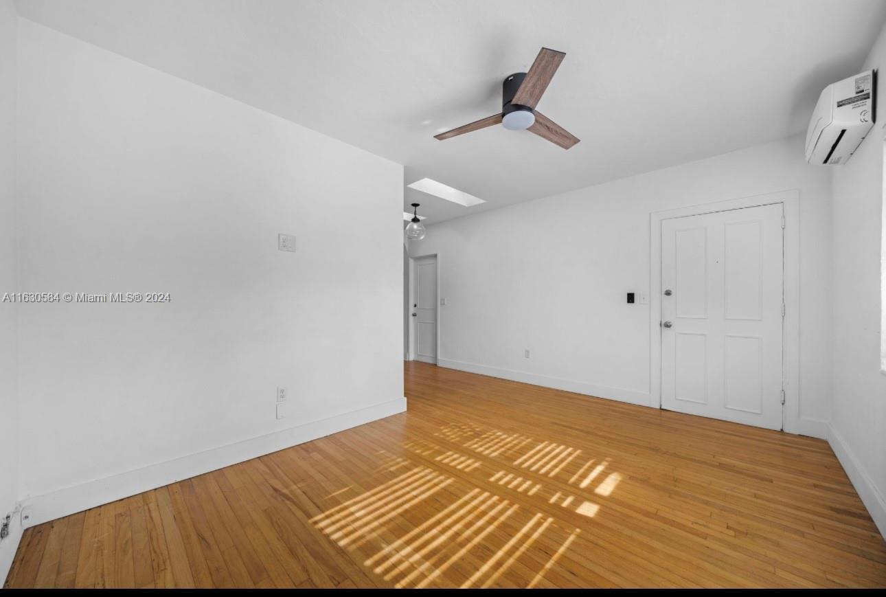 LINCOLN ROAD VILLAS SOUTH - Residential Lease