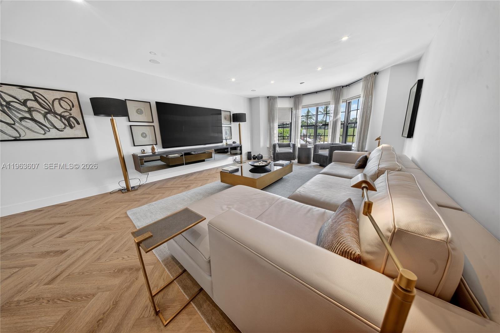 CORAL RIDGE COUNTRY CLUB - Residential