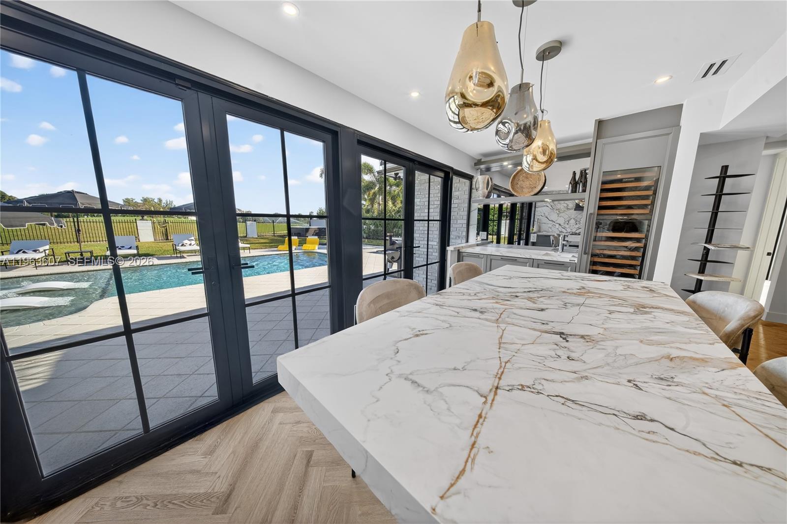 CORAL RIDGE COUNTRY CLUB - Residential