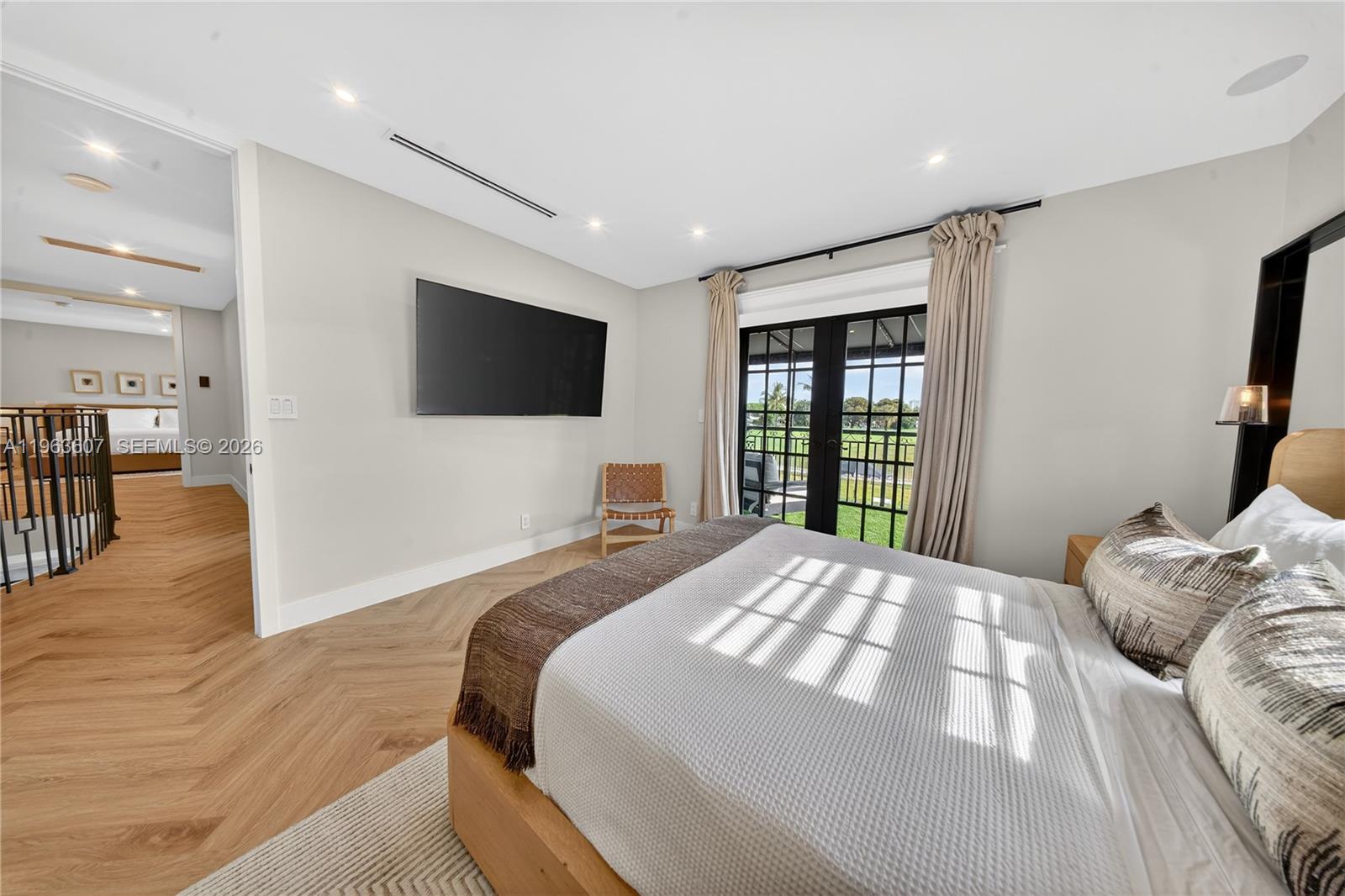 CORAL RIDGE COUNTRY CLUB - Residential