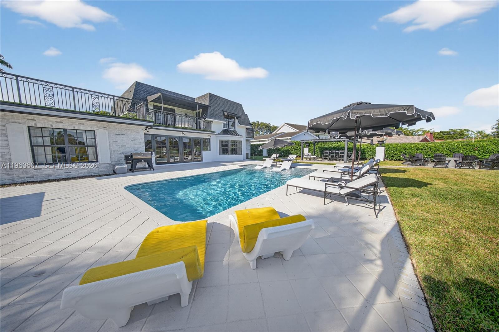 CORAL RIDGE COUNTRY CLUB - Residential