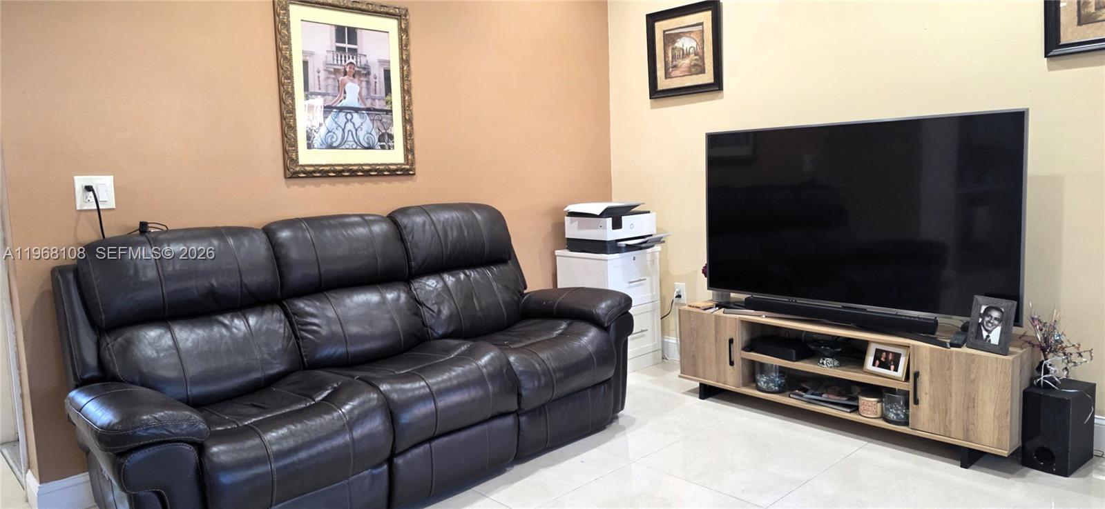 PATIO HOMES OF DORAL PINE - Residential