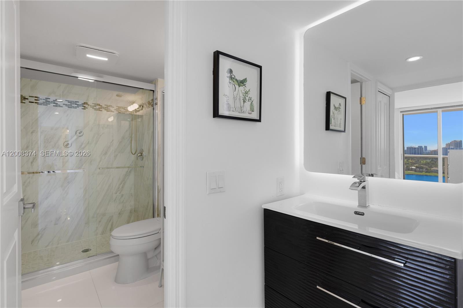 FLAMENCO CONDO TOWER I - Residential