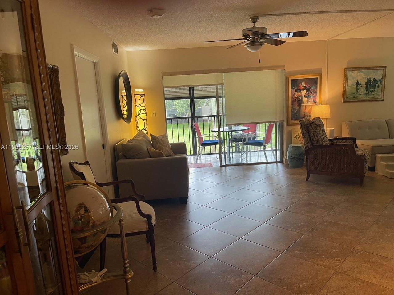 HOLLYBROOK GOLF AND - Residential
