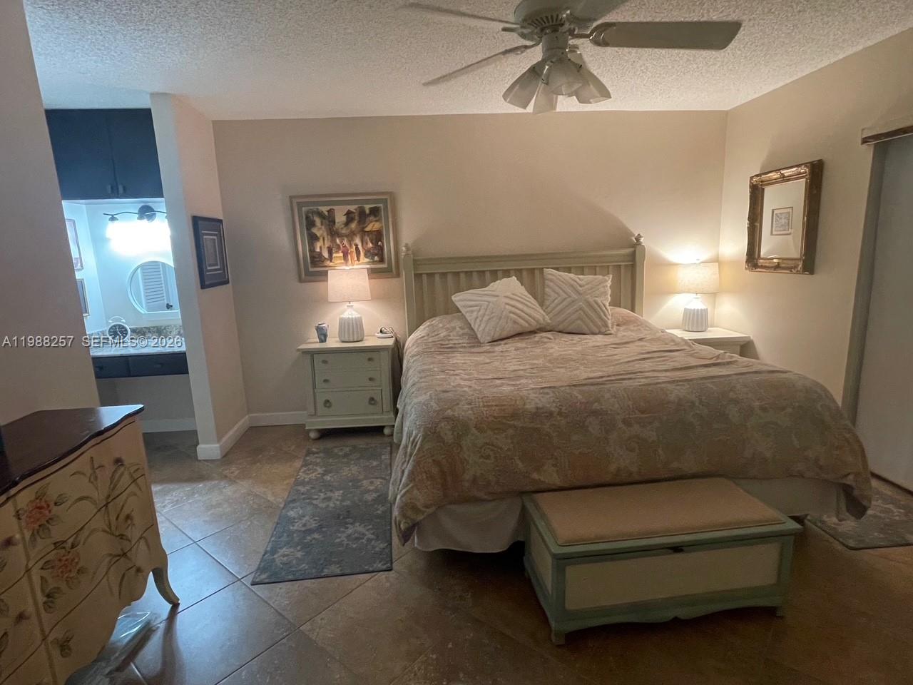 HOLLYBROOK GOLF AND - Residential
