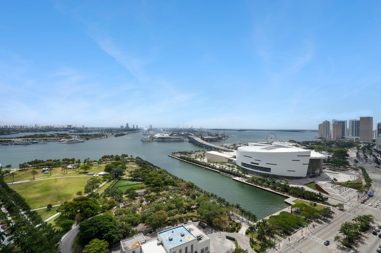 ONE THOUSAND MUSEUM CONDO - Residential