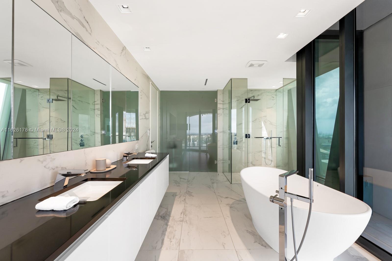 ONE THOUSAND MUSEUM CONDO - Residential