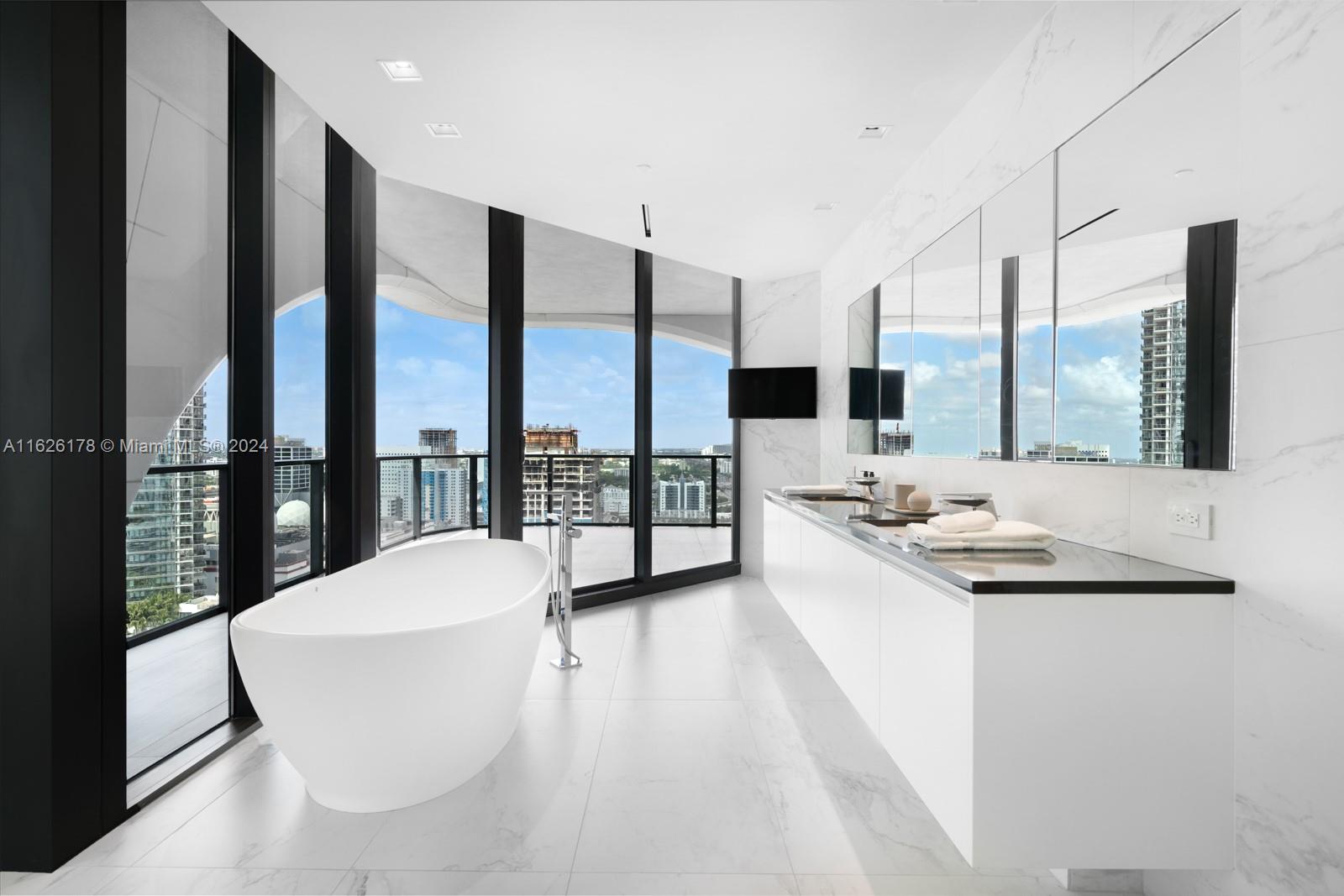 ONE THOUSAND MUSEUM CONDO - Residential