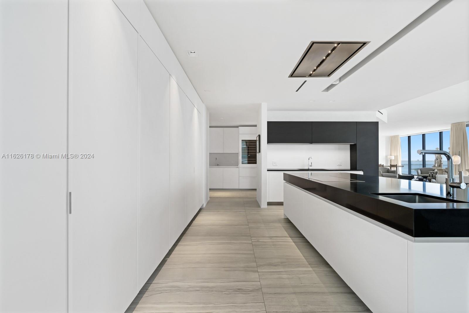 ONE THOUSAND MUSEUM CONDO - Residential