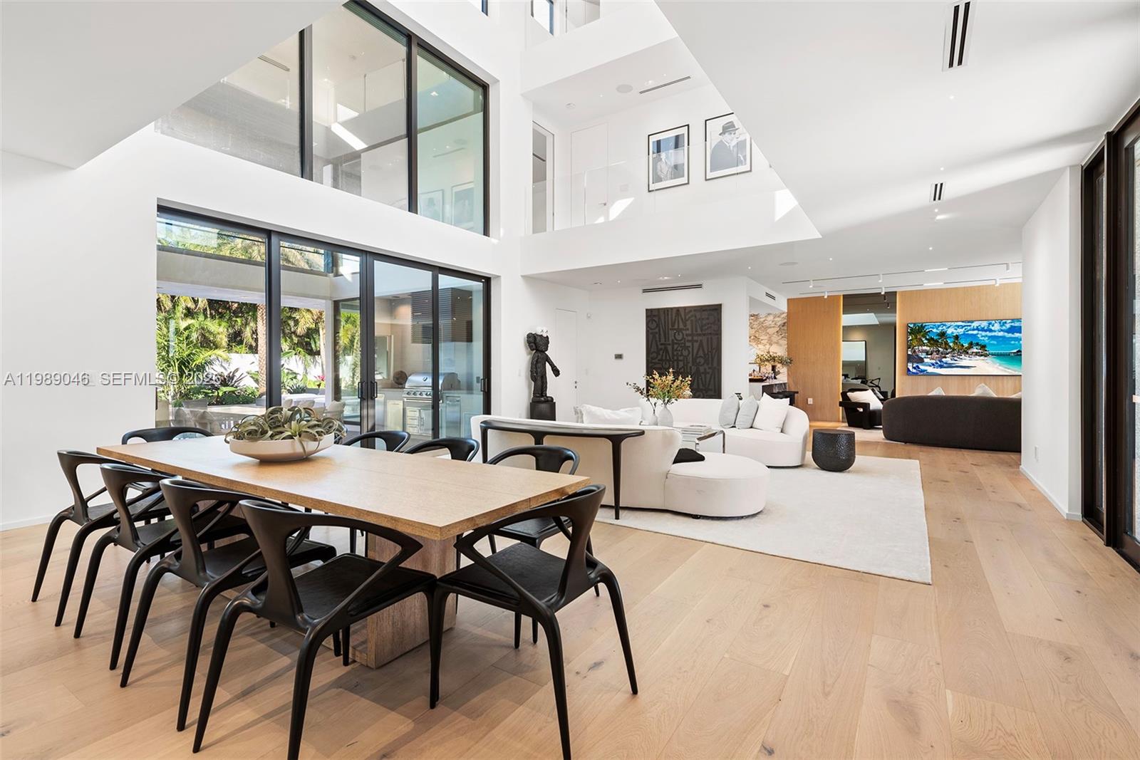 GOLDEN BEACH SEC C - Residential
