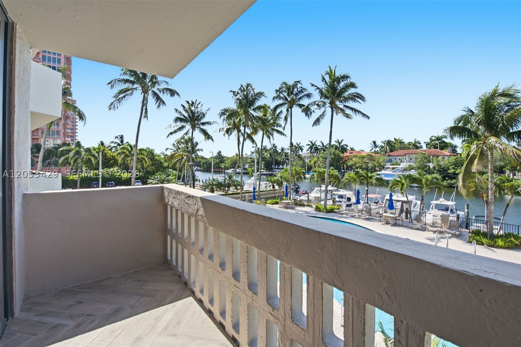 GABLES WATERWAY TOWERS CO - Residential