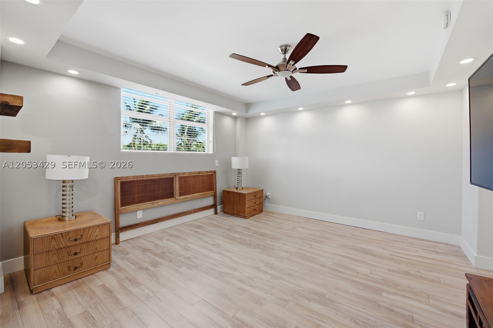 GABLES WATERWAY TOWERS CO - Residential